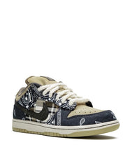 Load image into Gallery viewer, Nike x Travis Scott SB Dunk Low
